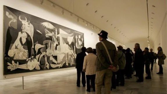 Dejo este estupendo texto de Eugenio Carmona sobre el Guernica.

Nos hace falta mucho aprendizaje sobre una obra tan importante de la historia del arte en España.

diariosur.es/culturas/20170…