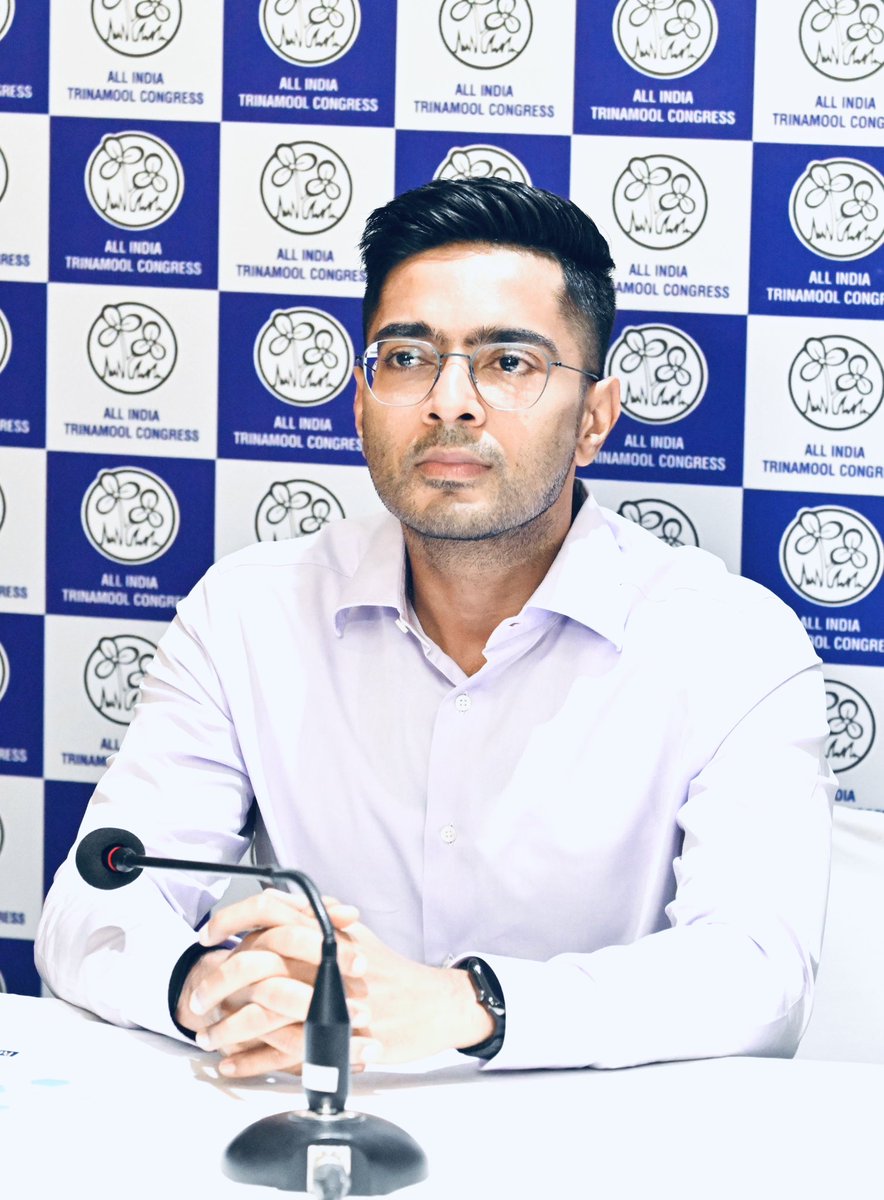 Abhishek Banerjee (@abhishekaitc) on Twitter photo I am deeply honoured by the trust reposed in me by our party chairperson Didi <a href="/MamataOfficial/">Mamata Banerjee</a> and my fellow MPs of the All India Trinamool Congress, in choosing me to lead our parliamentary party in the Lok Sabha.
With full commitment and humility, I take on this responsibility I am deeply honoured by the trust reposed in me by our party chairperson Didi <a href="/MamataOfficial/">Mamata Banerjee</a> and my fellow MPs of the All India Trinamool Congress, in choosing me to lead our parliamentary party in the Lok Sabha.
With full commitment and humility, I take on this responsibility