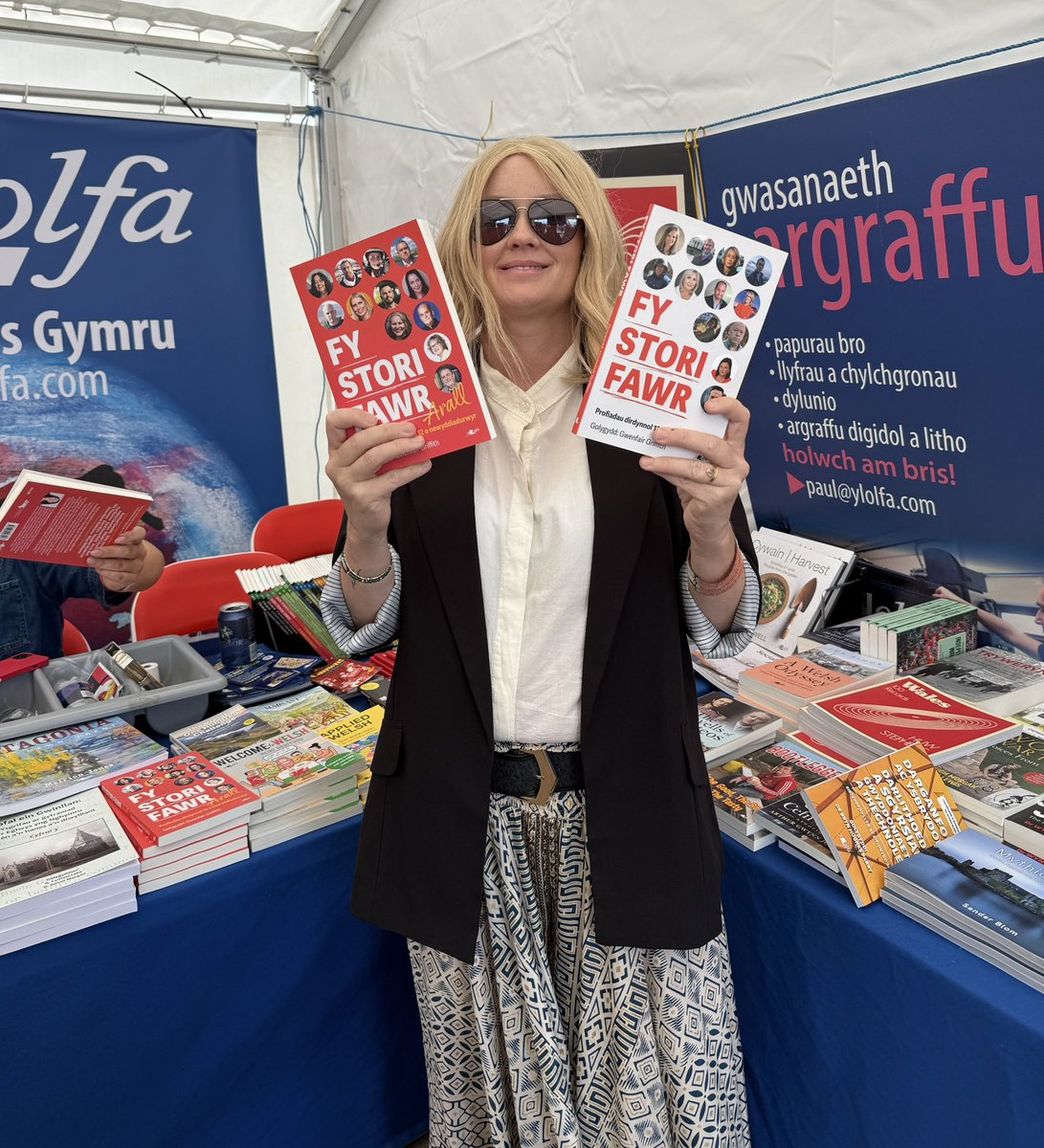 Dewch draw i stondyn y Lolfa yn yr Eisteddfod i brynu’r llyfr newydd gan <a href="/gwenfair_/">Gwenfair Griffith</a>