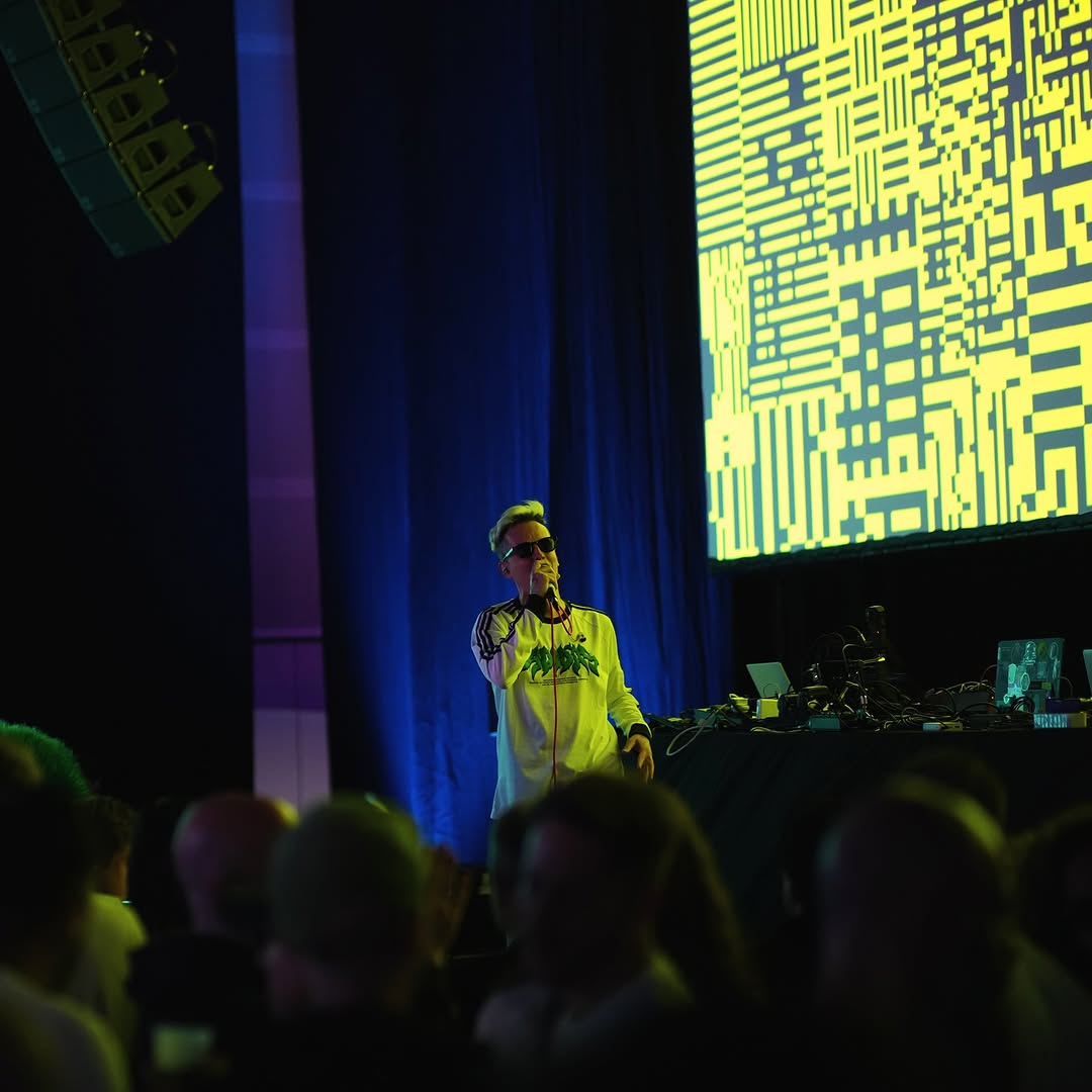 &gt; make the song &gt; sing the song &gt; perform the song &gt;