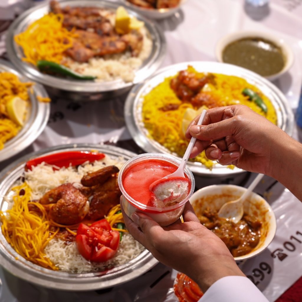 سفره تليق بذائقتكم الرفيعه 😍👌🏻

من بيت الحنيذ 

#بيت_الحنيذ