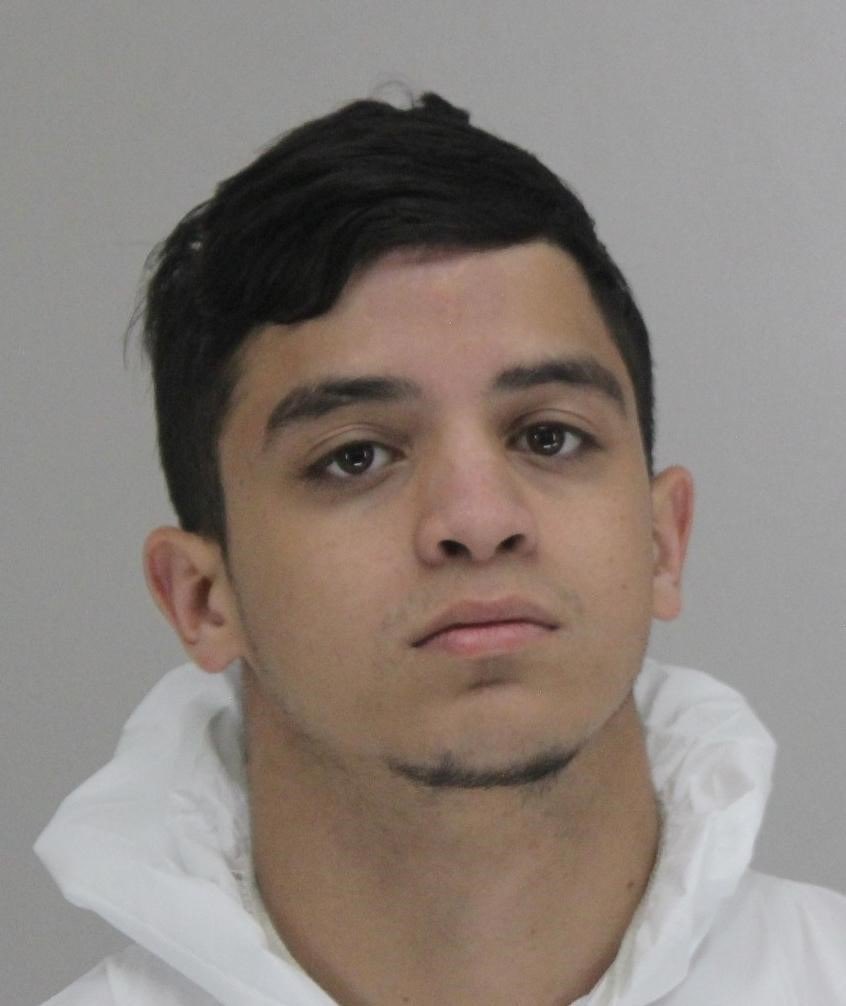 Brooketaylortv's tweet image. #FirstOnFox: ICE lodged arrest detainers on three criminal illegal aliens from Venezuela, charged with capital murder in Garland, TX. Investigators linked the shooting to an aggravated robbery at the Deluxe Inn the same morning. A woman there reported two Hispanic men forced