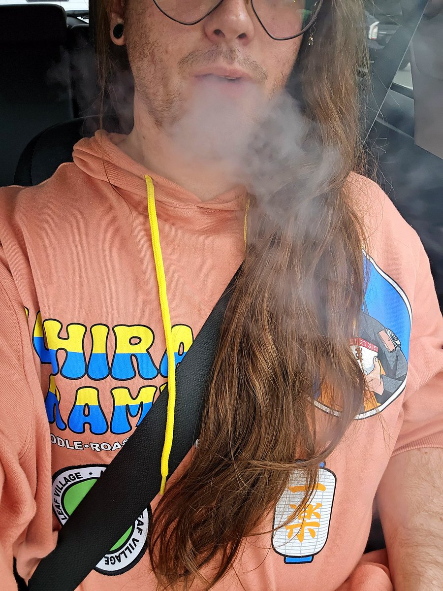 FuzzyPrince_ess's tweet photo. Cold and rainy today. Who wants to get baked, watch anime, and chill? ;) 

#ftm #anime #netflixandchill #femboy #420life https://t.co/Poi5CrMdO6
