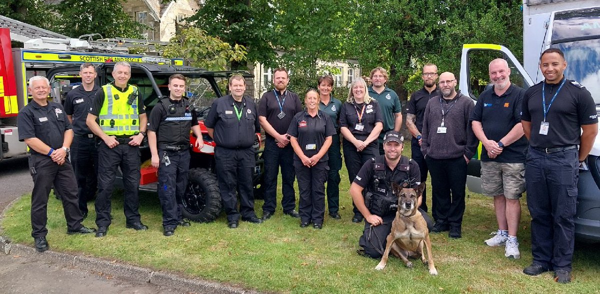 PSOSPerthKin's tweet image. Thank you to everyone who joined us at the Emergency Services Open Day in Pitlochry on Saturday 2nd August!
Visitors enjoyed vehicle displays, demonstrations, lifesaving skills and had the chance to meet the teams who serve them.