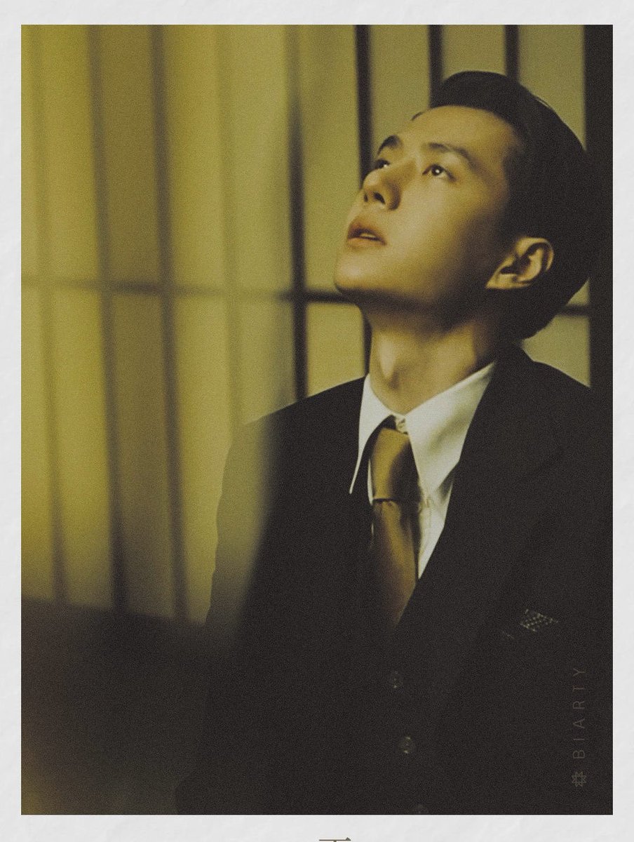 王一博写真集-「One-way Ticket」 Wang Yibo 王一博 WYB 💚 Rose Gold on X: 