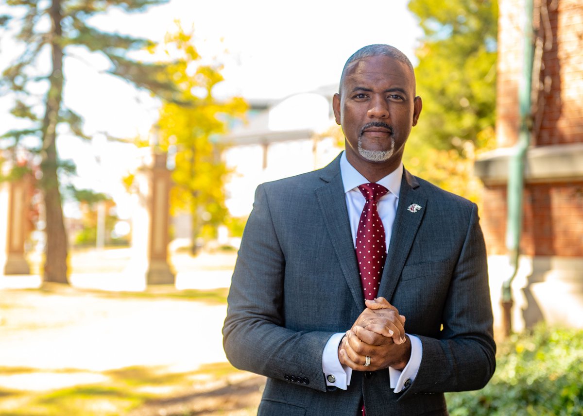 Chancellor Austin A. Lane (@siuchancellor) on Twitter photo Straight from my desk, I invite you to subscribe to a bi-monthly newsletter that brings you closer to the heart of <a href="/SIUC/">SIU Carbondale</a>.
From campus updates and community partnerships to student success stories and Saluki spirit in action, I’ll be sharing how SIU is making a difference — and Straight from my desk, I invite you to subscribe to a bi-monthly newsletter that brings you closer to the heart of <a href="/SIUC/">SIU Carbondale</a>.
From campus updates and community partnerships to student success stories and Saluki spirit in action, I’ll be sharing how SIU is making a difference — and