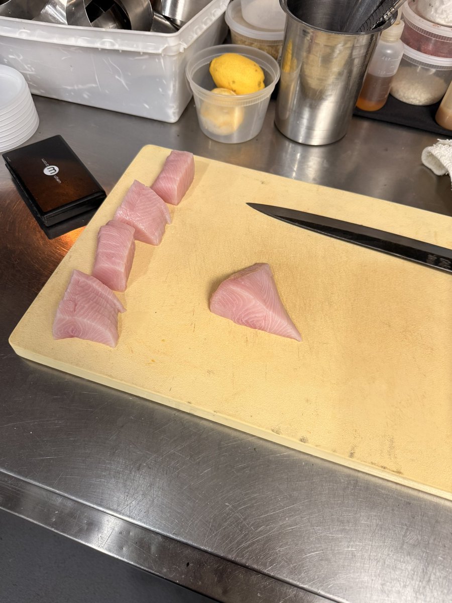 slickbee's tweet image. Hamachi