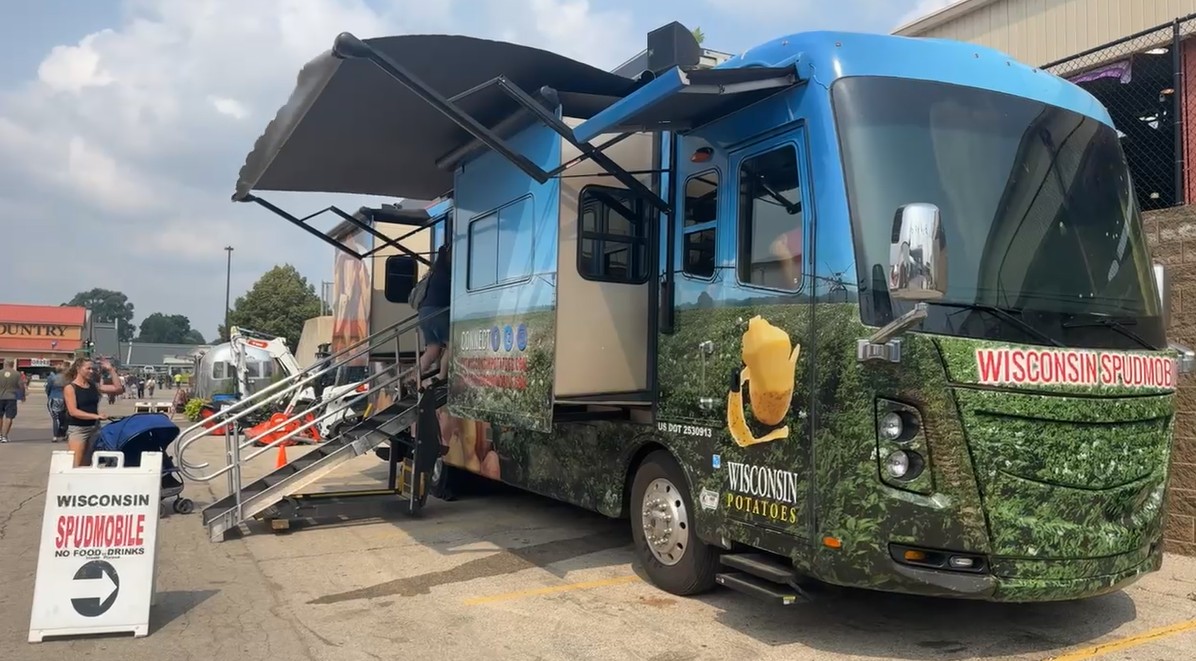 WI_Spudmobile's tweet image. The #WisconsinSpudmobile is at the #WIStateFair through Wednesday! Be sure to stop by and bring your kiddos. Fun games and great giveaways abound! 😉