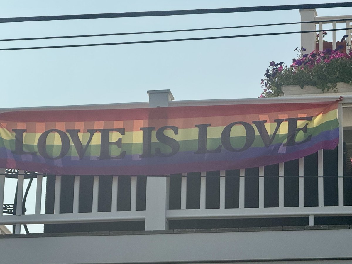 Laurel Holloman (@LaurelLHolloman) / Posts / X, image size:1200x900