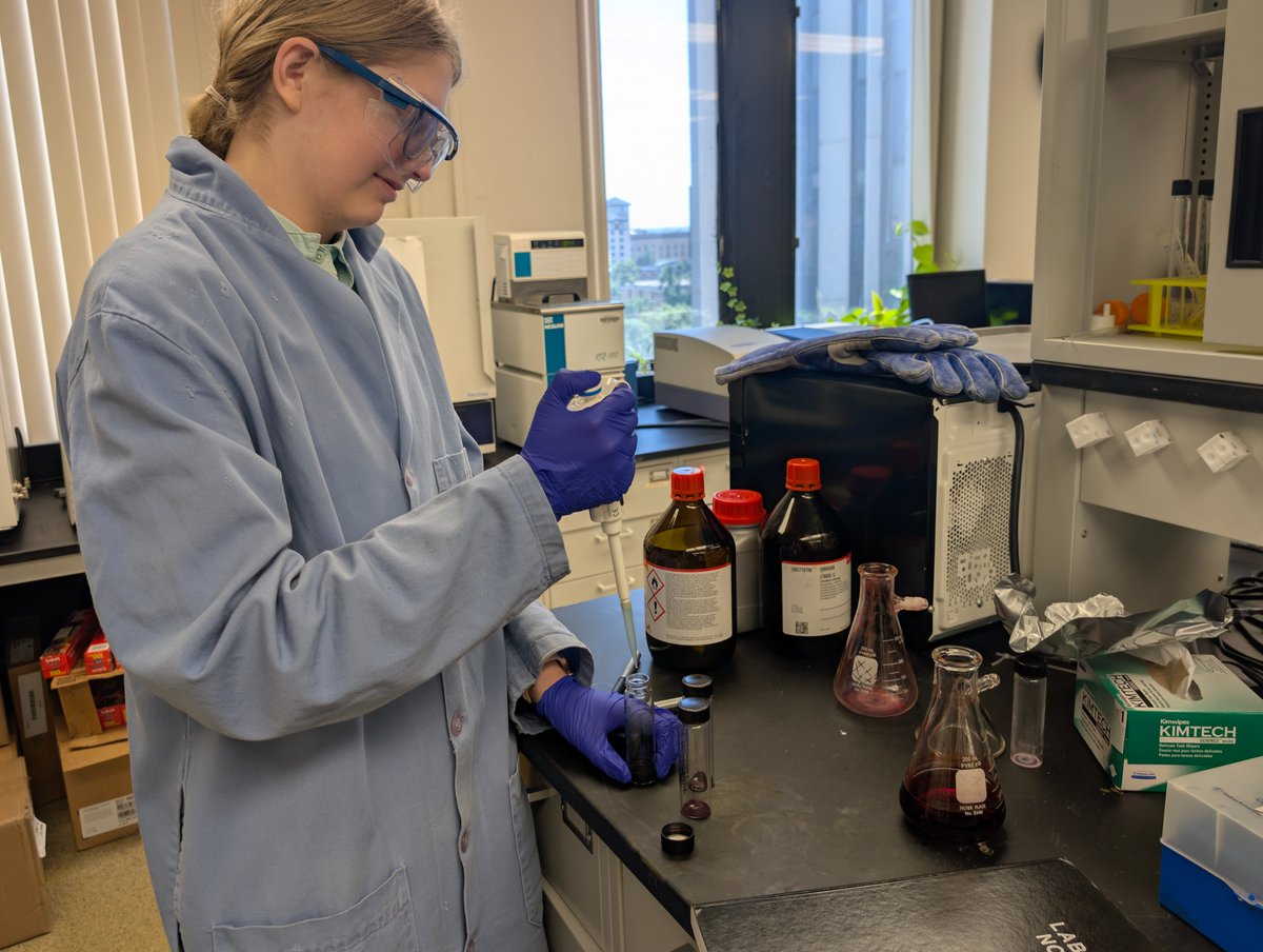 Nebraska EPSCoR (@nebraskaepscor) on Twitter photo Final week of <a href="/NSF/">U.S. National Science Foundation</a>-funded summer #STEM for our #YoungNebraskaScientists High School Researchers w/#NebEQUATE lab mentors -- incl <a href="/unlcas/">Nebraska CAS</a> placements:
* <a href="/UNLPhysics/">Nebraska Physics</a> Hong lab, Weili worked with PhD candidate YuanYuan Ni.
* <a href="/unlchemistry/">Nebraska Chemistry</a>, Verity worked w/Professor Lai.
THANKS, ALL! Final week of <a href="/NSF/">U.S. National Science Foundation</a>-funded summer #STEM for our #YoungNebraskaScientists High School Researchers w/#NebEQUATE lab mentors -- incl <a href="/unlcas/">Nebraska CAS</a> placements:
* <a href="/UNLPhysics/">Nebraska Physics</a> Hong lab, Weili worked with PhD candidate YuanYuan Ni.
* <a href="/unlchemistry/">Nebraska Chemistry</a>, Verity worked w/Professor Lai.
THANKS, ALL!