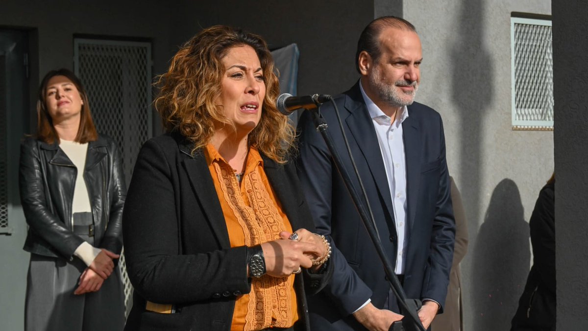 👨‍⚕️ ¡El nuevo Centro de Salud de Villa Harding Green abrió sus puertas!

Esta obra, imprescindible y esperada, detenida por el gobierno nacional, hoy es una realidad, gracias a la inversión, el compromiso y el esfuerzo de los vecinos y vecinas de Bahía Blanca.