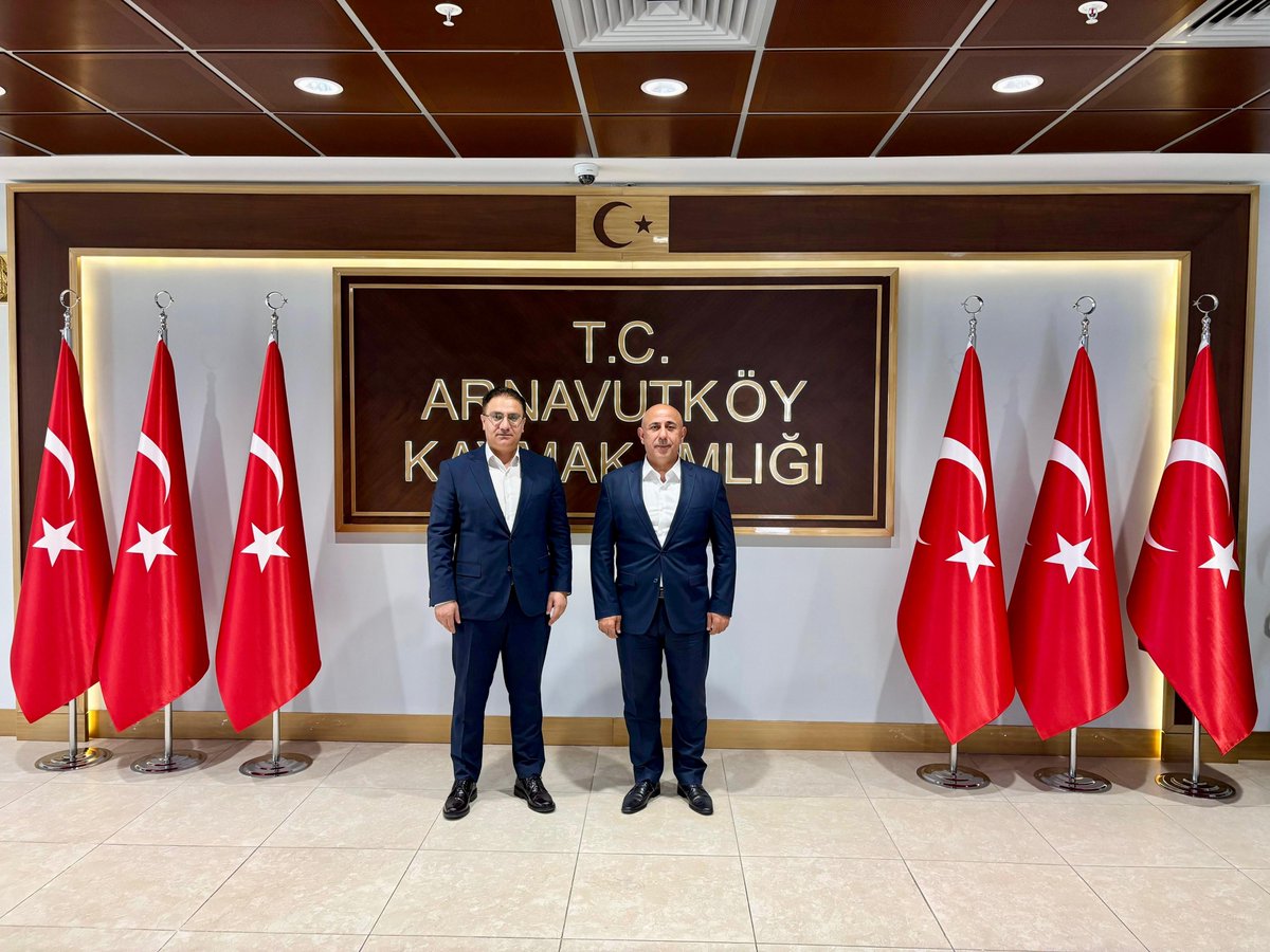 T.C. Sancaktepe Kaymakamlığı (@tc_sancaktepe) on Twitter photo Kaymakamımız <a href="/naifyavuz/">Naif Yavuz</a>, İstanbul Vali Yardımcısı/Arnavutköy Kaymakamı Mahmut Hersanlıoğlu'na iade-i ziyarette bulundu.
Ziyarette, kamu hizmetleri ve yürütülen projeler üzerine görüş alışverişinde bulunuldu. Kaymakamımız <a href="/naifyavuz/">Naif Yavuz</a>, İstanbul Vali Yardımcısı/Arnavutköy Kaymakamı Mahmut Hersanlıoğlu'na iade-i ziyarette bulundu.
Ziyarette, kamu hizmetleri ve yürütülen projeler üzerine görüş alışverişinde bulunuldu.