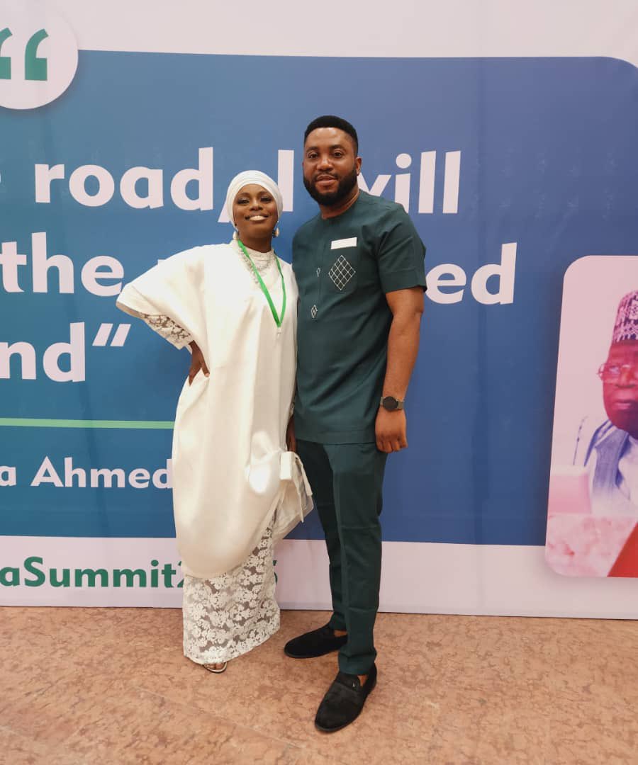 EleluAyoola's tweet photo. When I want to read detailed information about Ogun State activities; your page is the first stop.    

It was nice meeting you, sir @Letter_to_Jack 

#DigiMediaSummit. https://t.co/ao5N8B3xtL