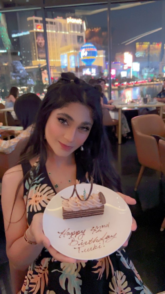 Abby419e's tweet photo. كل عام وانت بالف خير يالغالي ابو ناصر اتمنى لك يوم جميل وسعيد يارب ❤️🥳

@Turki_alalshikh 
#تركي_آل_الشيخ https://t.co/cITDgeu72I