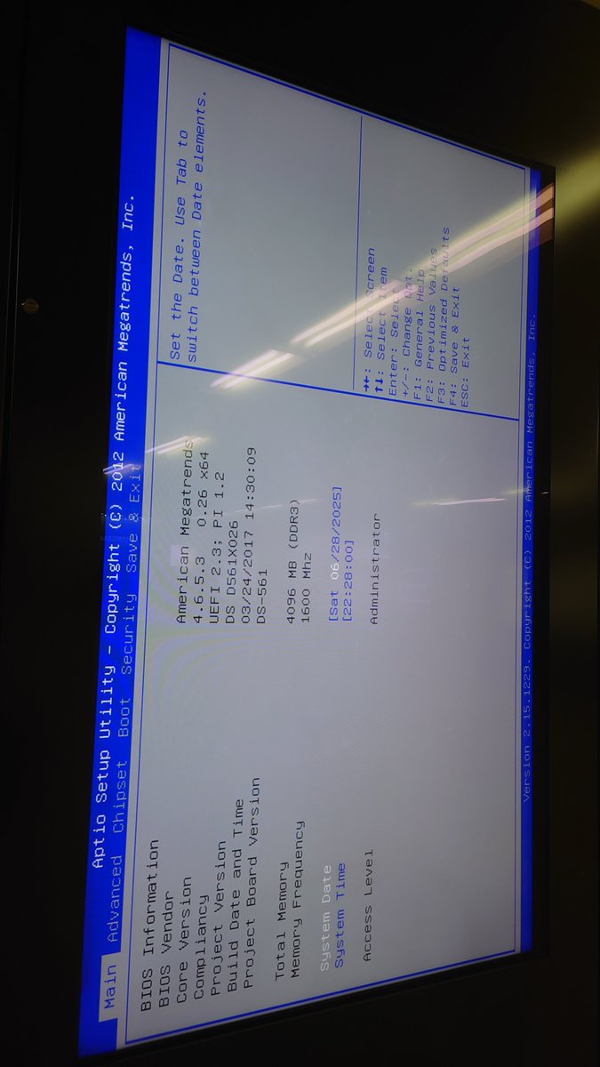 techmisohagi's tweet image. かわいそうにブートできなくなってしまった