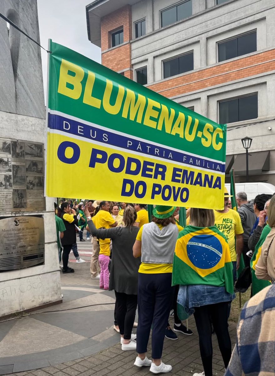 flaviodeamorim's tweet photo. Deus, Pátria, Família e Liberdade https://t.co/Bx4iEkVIMS