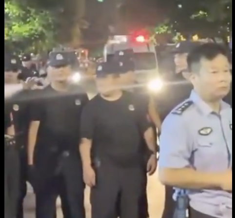 老外宣貳號機 tweet media