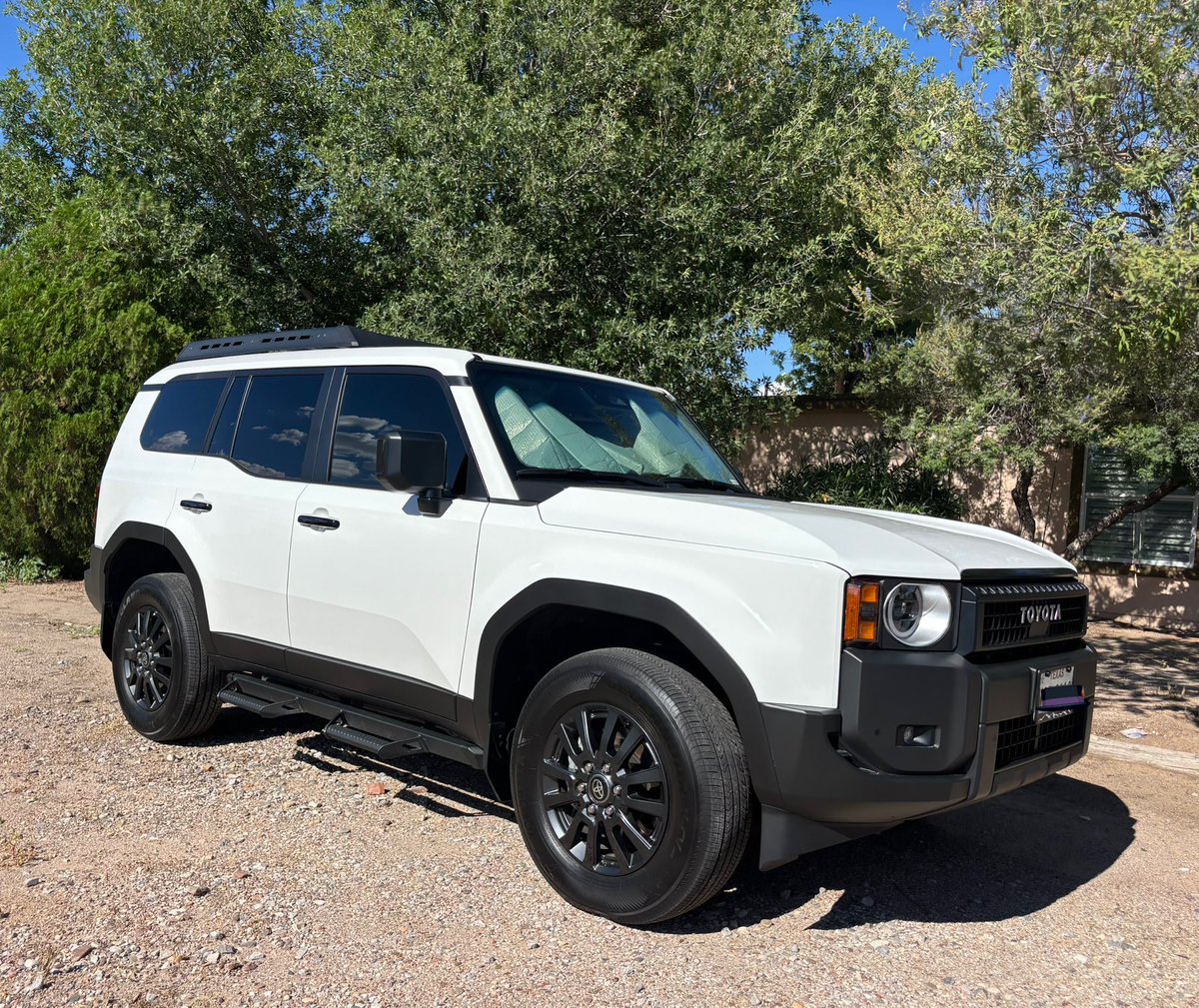 Rugged, timeless, and paid for in crypto like a true 2025 outlaw. Who needs fiat when you’ve got freedom on four wheels? 🇯🇵 🇺🇸 

#CryptoNews #Bitcoin #XRP #Litecoin