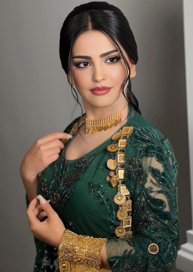 تمت الاشاره اليك👤💬

تم ترقيتك من االأميرة ريم لتصبح من الأصدقاء  المقربين✅
قبول .... 👥 .... رفض