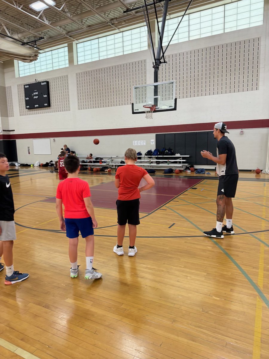 Davis Brothers Elite (@davisbroselite) on Twitter photo Great turnout last week for our 5th Annual Davis Brothers Camp. Shoutout to La Crosse Central High School for hosting us. Shoutout to <a href="/JohnnyDavis/">Johnny Davis</a> <a href="/jordan_davis_23/">Jordan Davis</a> <a href="/lexi_donarski/">Lexi Donarski</a> for all their help. Great turnout last week for our 5th Annual Davis Brothers Camp. Shoutout to La Crosse Central High School for hosting us. Shoutout to <a href="/JohnnyDavis/">Johnny Davis</a> <a href="/jordan_davis_23/">Jordan Davis</a> <a href="/lexi_donarski/">Lexi Donarski</a> for all their help.