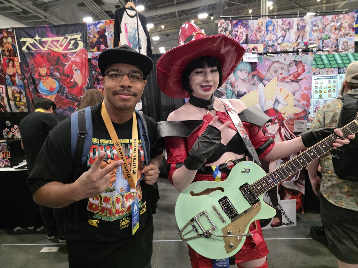 It was great seeing you again <a href="/TheSphereHunter/">Suzi Hunter</a> and I love your cosplay!!!