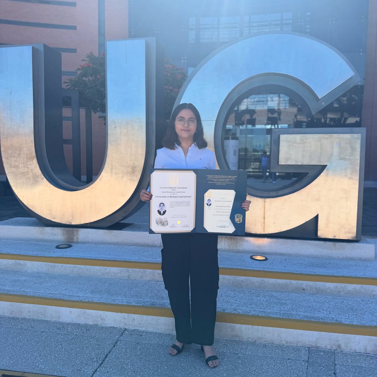 Today I received my Bachelor’s degree in Experimental Biology from the University of Guanajuato, Mexico 🇲🇽