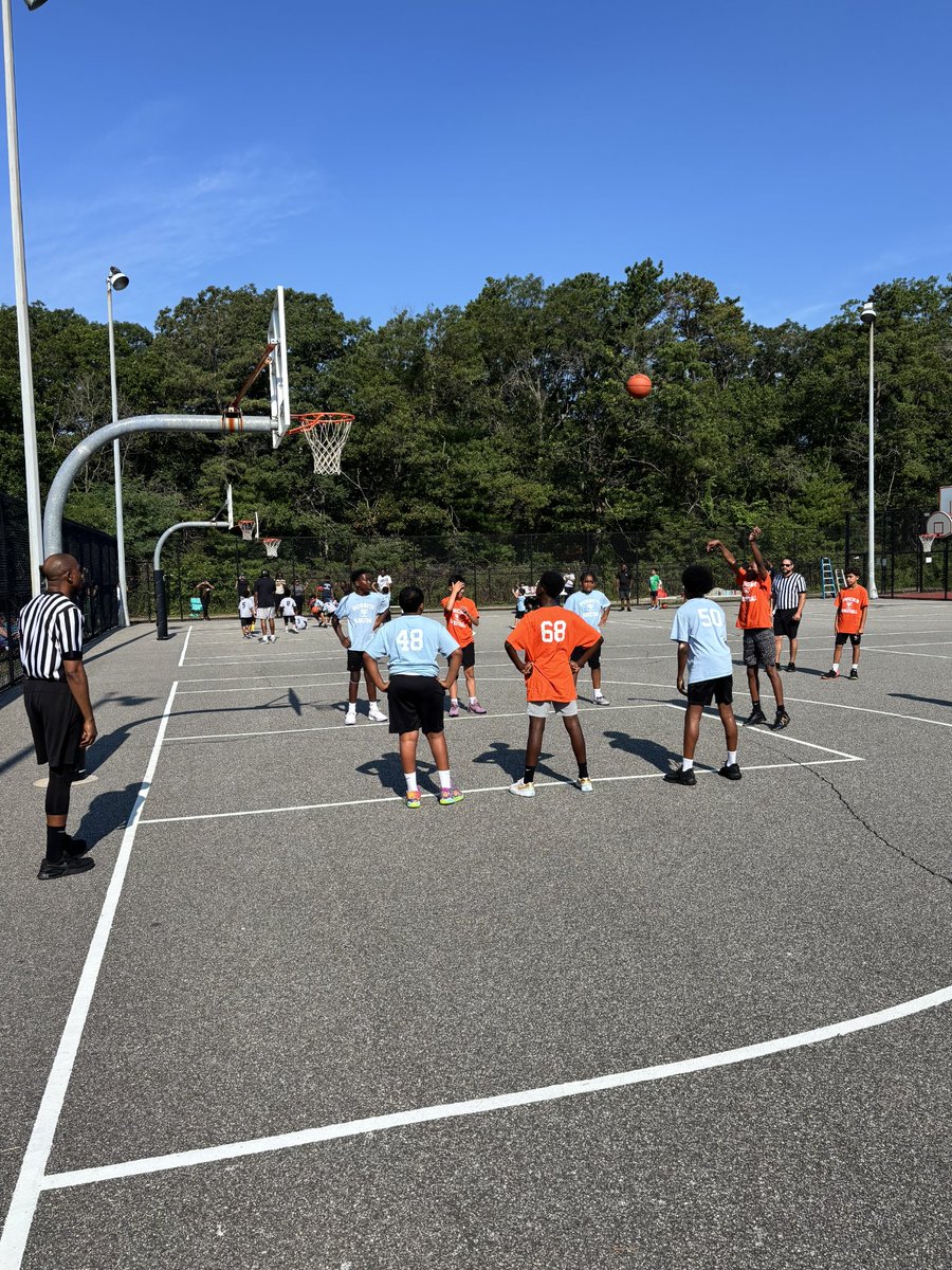 "Excellence is not a singular act, but a habit. You are what you repeatedly do."- Shaquille O'Neal 🏀🏀🏀
#youthsports #excellenceinthemaking