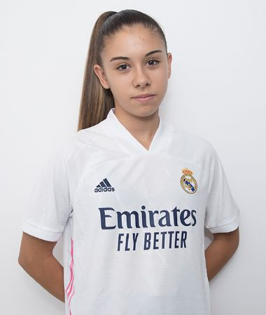 fabricafemenina's tweet photo. Para 5 jugadoras del Real Madrid "B", será la 5ª temporada de ellas en #LaFabricaFemenina 

Llegaron siendo las más pequeñas del club, y ya son unas veteranas en Valdebebas.  Así ha sido su evolución en 5 años:

Raquel Íñigo (@Raquelinigo7 )
20/21 (Juvenil) 🔛 25/26 (Real Madrid "B")