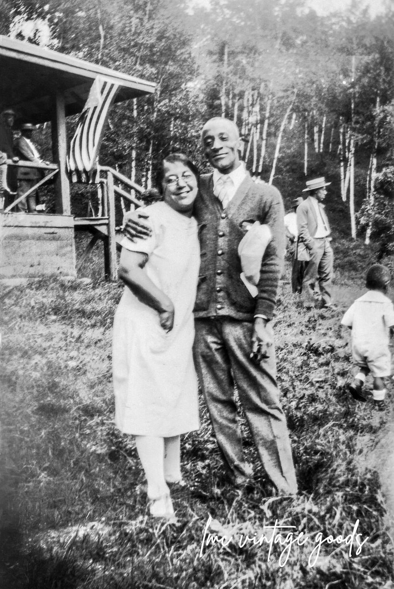 Faces Of Black America 

Smiles on the 4th. 🇺🇸

1920’s.