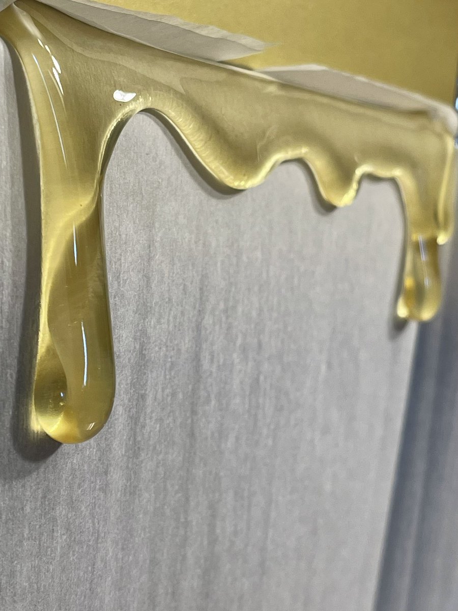 wavingcathash's tweet image. Strawberry Tractor Fuel, our selection of Tractor Fuel x Strawberry Meltshake bred by @pure_melt, 80-159u squished through some 5u 🍓🚜