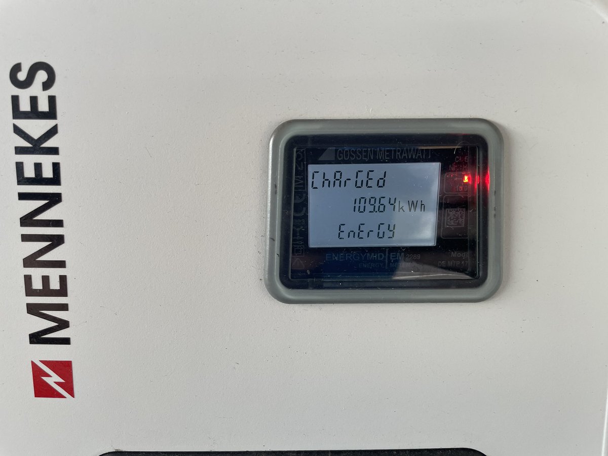 Kaum zu glauben. Von 2 auf 112 kWh in einem Ladevorgang. Was für ein Fahrzeug war das? Wer errät es?