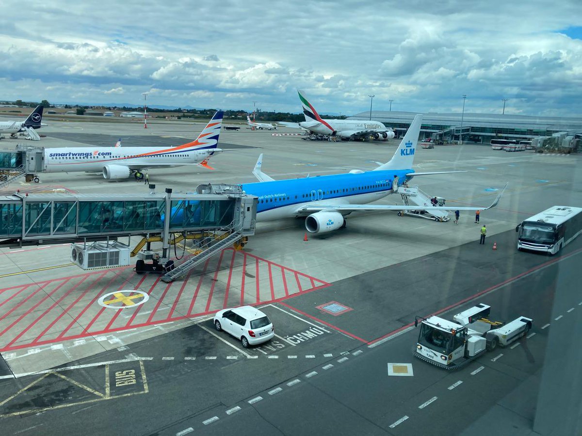 Quicket_app's tweet image. Our data lead Mike loves to check aircraft cabins in real life.