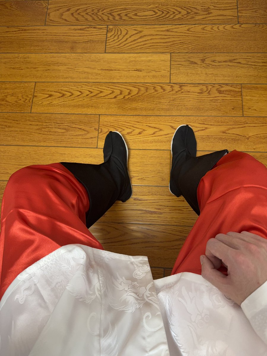 素点吧 新靴子钱还没到呐