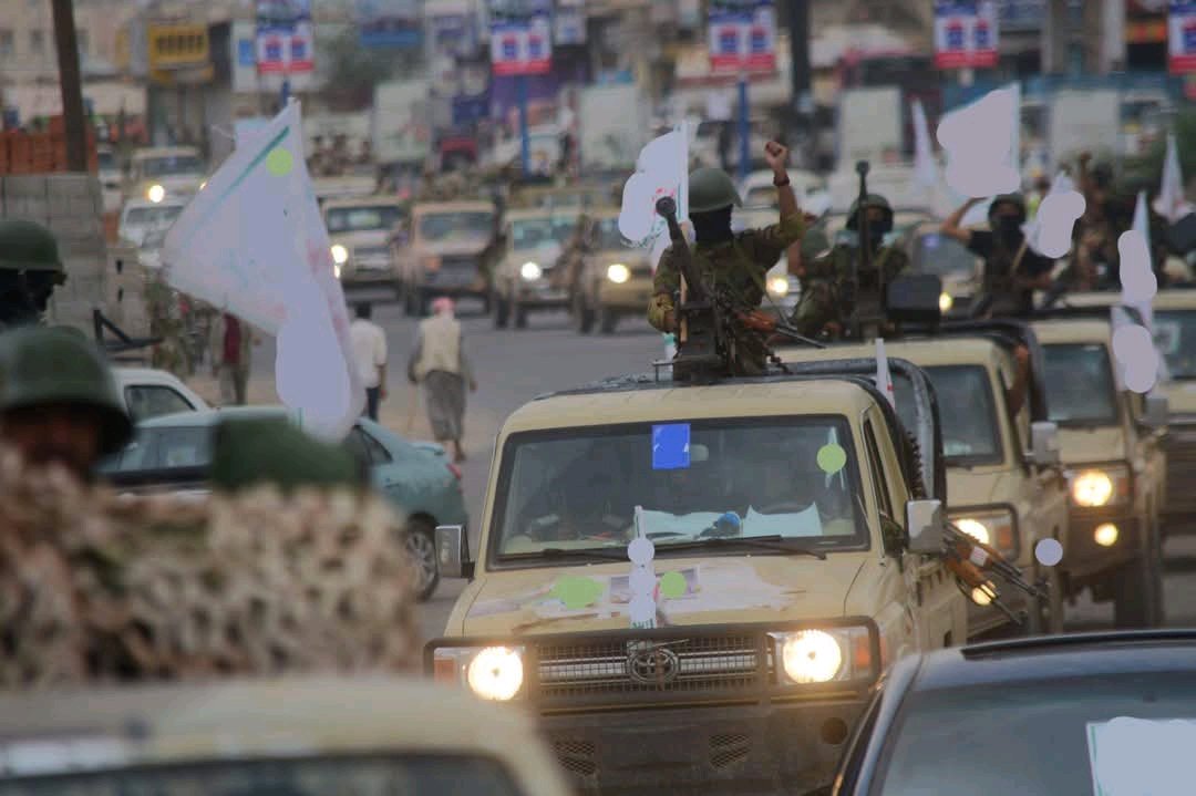 من يحنج جمجمته، يجنبها !!

ولعنة الله على دعاة الفتنة.