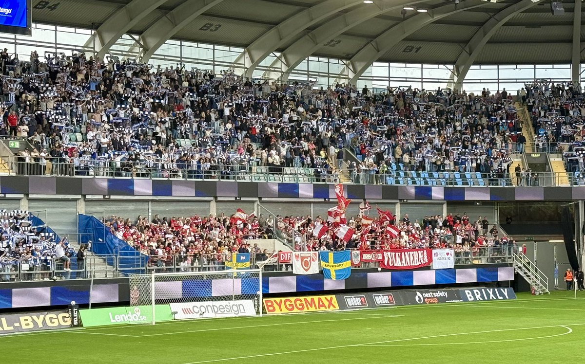 Blåvitt tar emot Degerfors. Fullsatt för 33:e hemmamatchen i rad. #ifkgbg