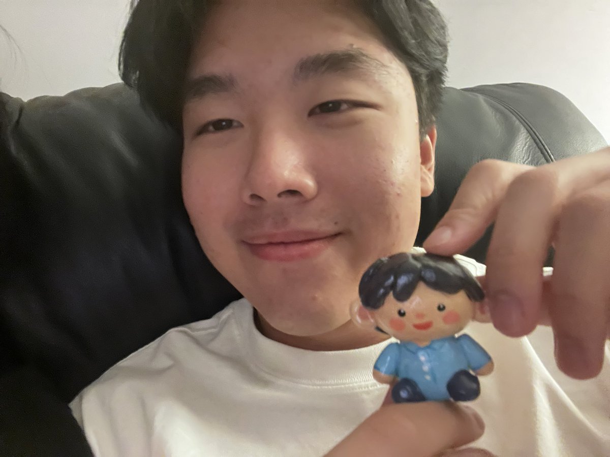 floofysaur's tweet photo. happy birthday eric!! https://t.co/5xfh4Ml8mS