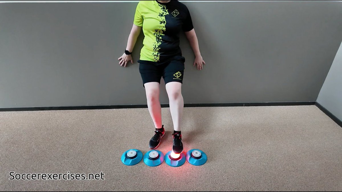 Wall Sit x <a href="/BlazePod/">BlazePod</a> Reaction Drill 💥
Test your endurance, speed &amp; focus with this brutal lower body challenge!
🎥 Full vid: youtu.be/ZMOEs9HF3Mw
#LegDay #BlazePod #Fitness #ReactionTraining #SoccerDrills #FootballTraining #FunctionalTraining #HealthyLifestyle