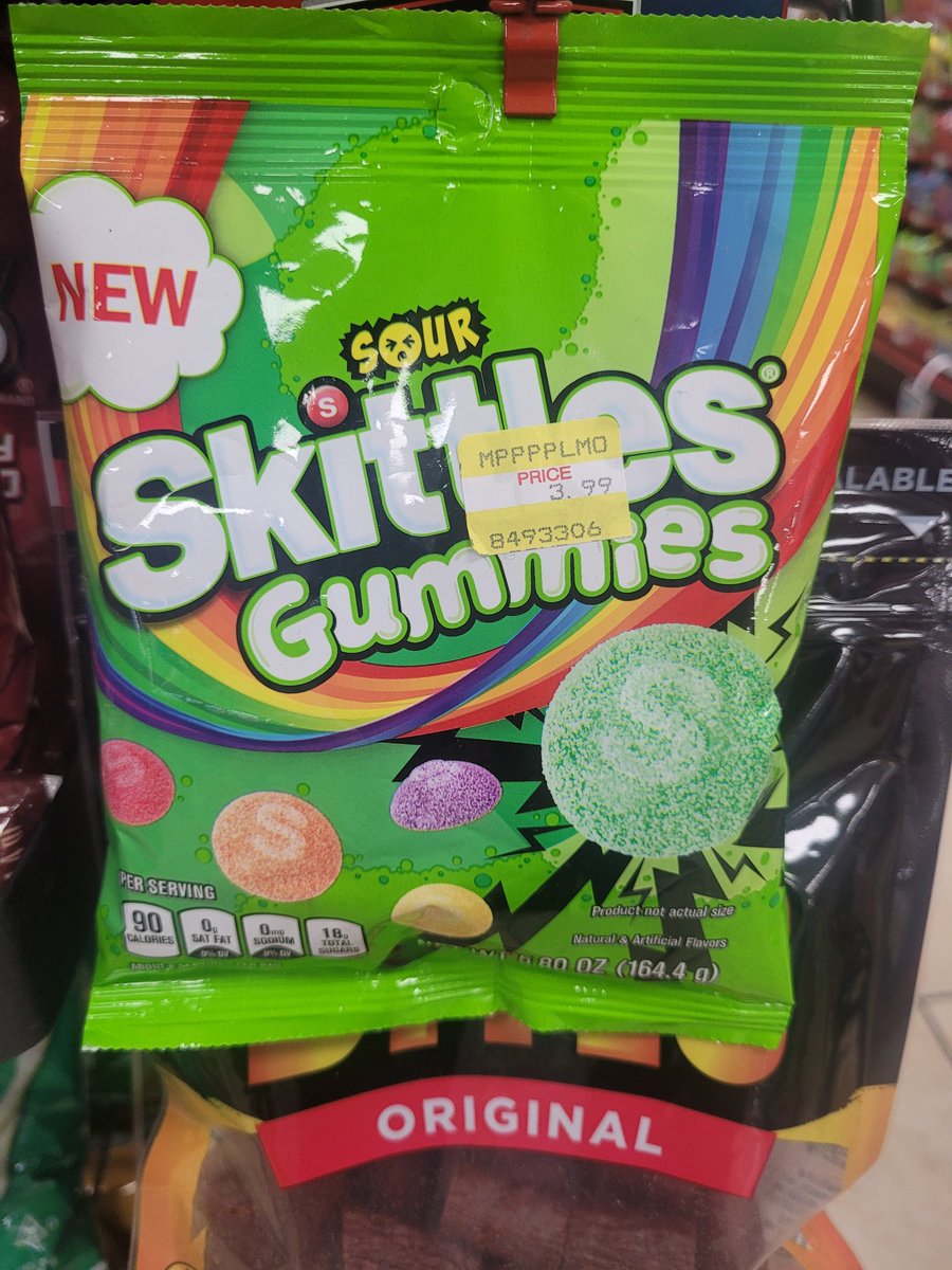 I was just involved in a major standoff. We intensely stared at each other for about 30 seconds. Here's the culprit. Why are they testing me with these new product DNA busters? Bastards🤔