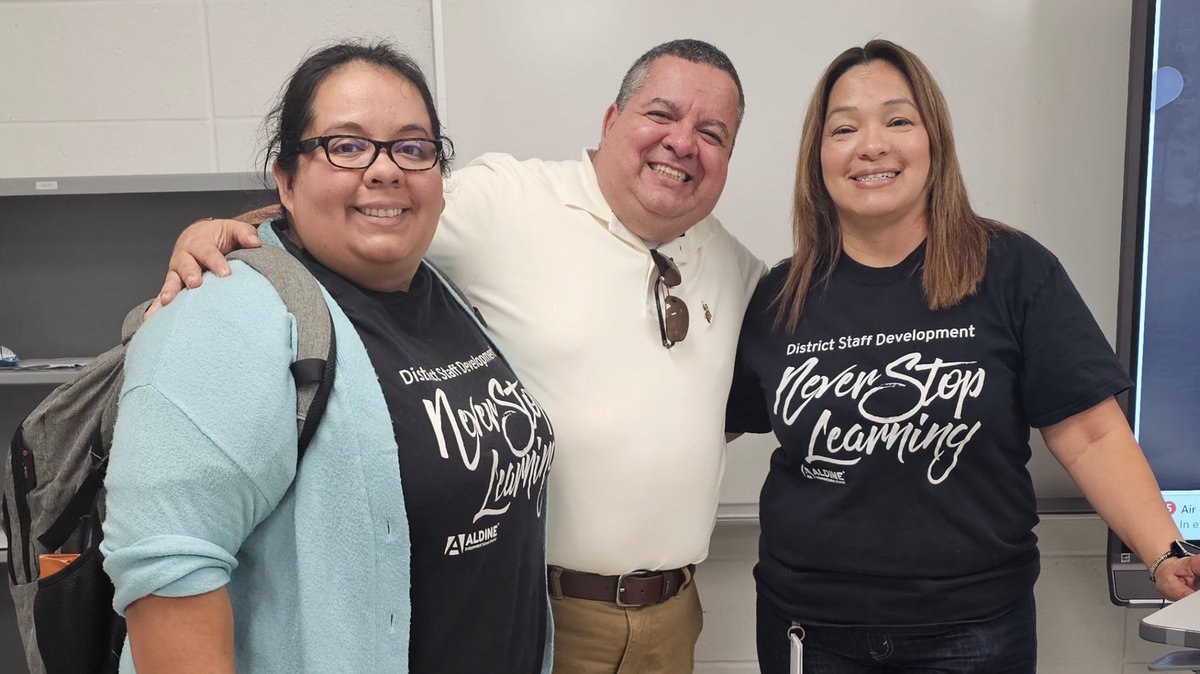 Rafael Esteban tweet media