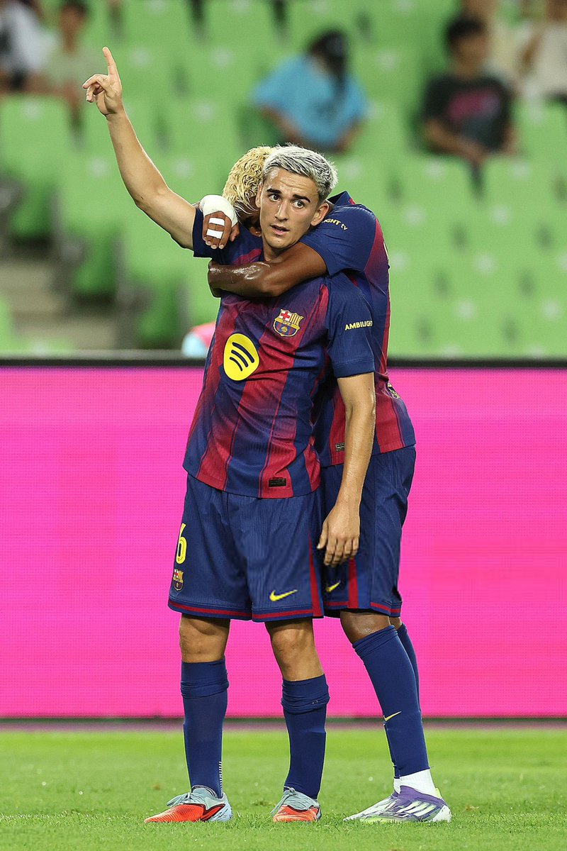 Puntos a destacar de la gira del Barça:

- Casi cualquier jugador puede ser titular.

- Los chavales de La Masía son oro.

- La apuesta de Flick por Gerard Martín como central zurdo puede salir muy bien.

- Gavi ha demostrado lo que ya debería saber todo el mundo, ES BUENÍSIMO.