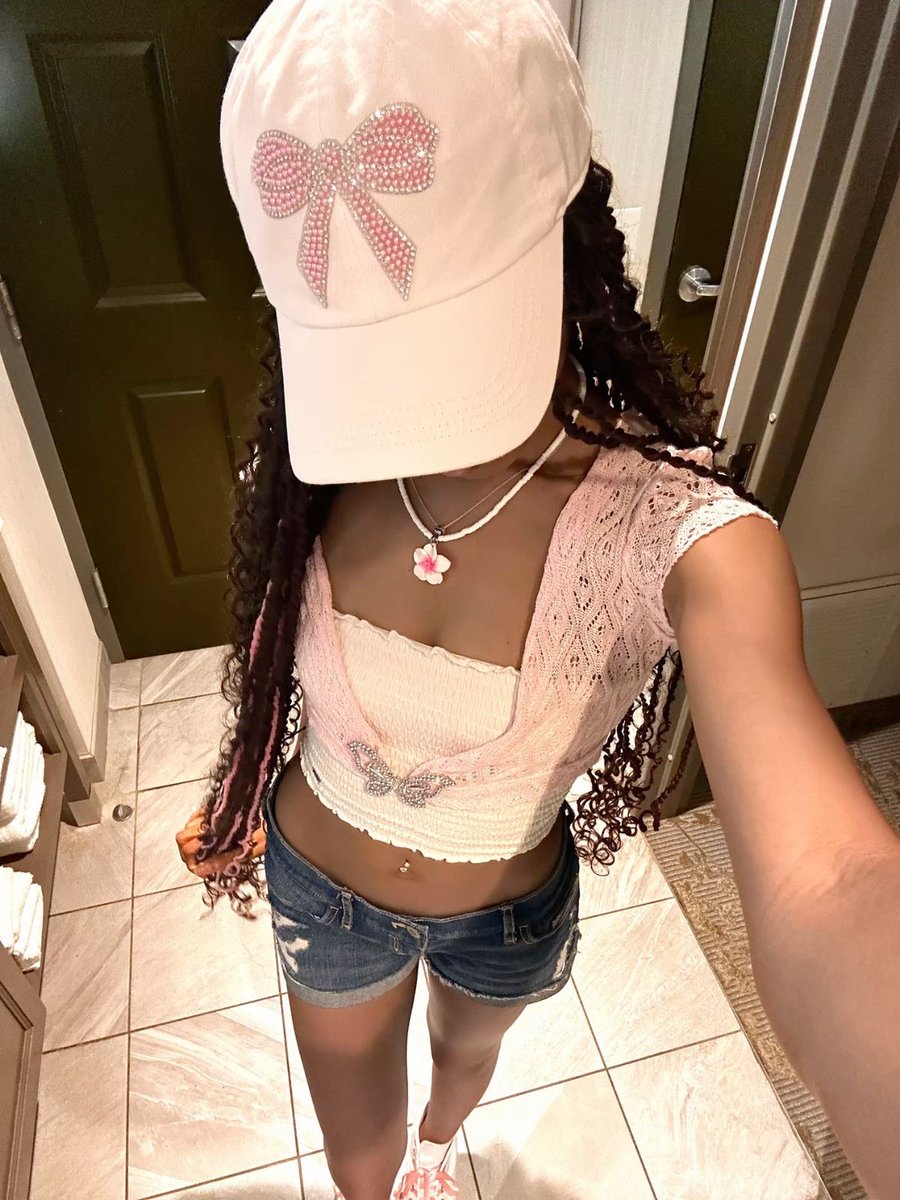 blk thinspo tweet media