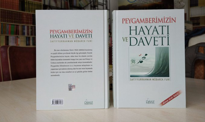 Nabukadnezarll's tweet photo. KİTAP ÇEKİLİŞİ VAR ⏰⏰
Evet arkadaşlar 1500 ve 2000 için çekiliş yapıcaz demiştik ancak fırsat olmadı. ikisini birden yapıcaz şimdi.
Geçtiğimiz günlerde @ibrahimKAYA_632 hocamın siyer çekilişine bende katılmıştım, çıkmamıştı. Madem öyle bizde çekilişi siyerden yapalım ve kendim de almama vesile olsun diye niyetlendik.
Postu RT eden 6 kişiye siyer hediye edeceğiz inşaAllah.
Siyer sayısını artırmak isteyen olursa bekleriz efendim hayırseverin eli tutulmaz :)
Çekilişi 07.08.2025 tarihinde saat 20:00'de yapacağız.