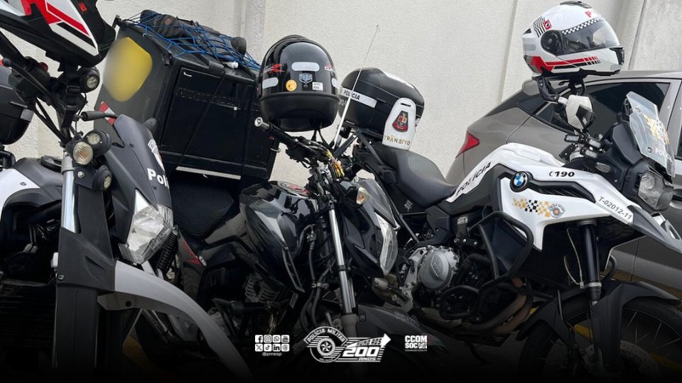 Polícia Militar do Estado de São Paulo (@pmesp) on Twitter photo Motocicleta furtada em Curitiba/PR é localizada durante operação em São Paulo/SP
Confira: x.gd/IyH1K Motocicleta furtada em Curitiba/PR é localizada durante operação em São Paulo/SP
Confira: x.gd/IyH1K