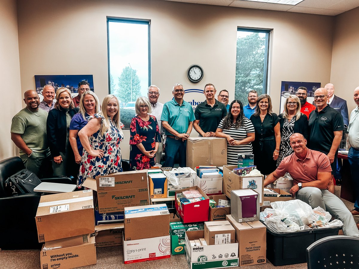 DanberryRealtor's tweet image. 𝑇𝐻𝐴𝑁𝐾 𝑌𝑂𝑈! 🙌
A heartfelt thank you to everyone who donated school supplies to support local children and their teachers.

Your generosity is making a real difference as students head into the 2025–2026 school year! 🎒✏️📚

#SetUpForSuccess #HomeStartsHere #TheDanberryCo