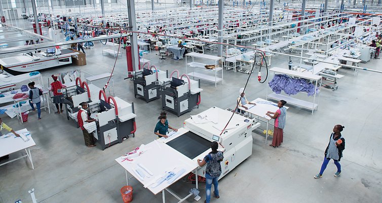 🚨 HUGE WIN: Ethiopia saves $1.8B through import substitution! 2,231 enterprises empowered to produce locally, slashing reliance on imports.357 manufacturers export 38,317 tons of textiles, clothing, and leather goods, boosting economy via strong market linkages! #Ethiopia
