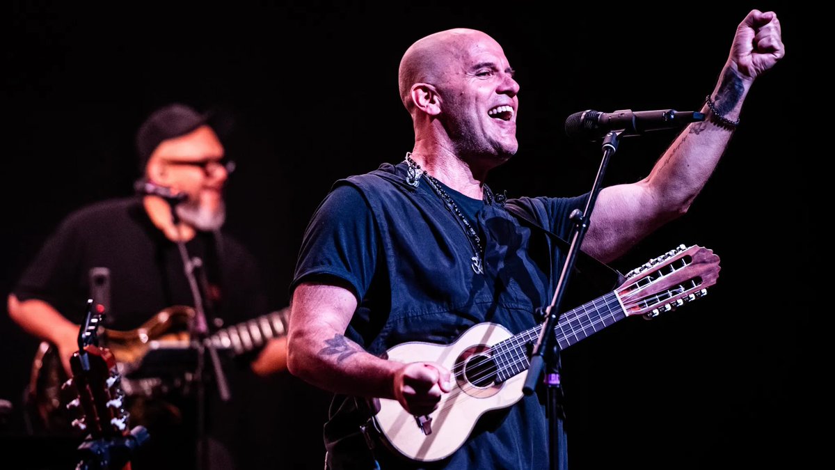 🎶 <a href="/gianmarcomusica/">Gian Marco</a> hace ‘Parte de este juego’ a España con dos Sold Out

El compositor y solista peruano recibe una calurosa acogida en la península ibérica, tras ofrecer dos conciertos en Madrid y Barcelona

✍️ <a href="/alba_albaqv/">Alba Quintanilla Veganzones</a> 

22minutoscon.com/2025/08/04/gia…