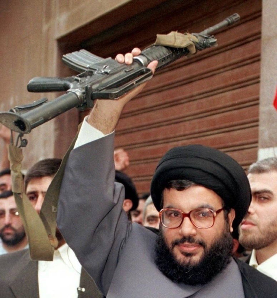 السلاح هو صوت الوحيد الذي يفهمه العدو.
#لا_لنزع_سلاح_المقاومة