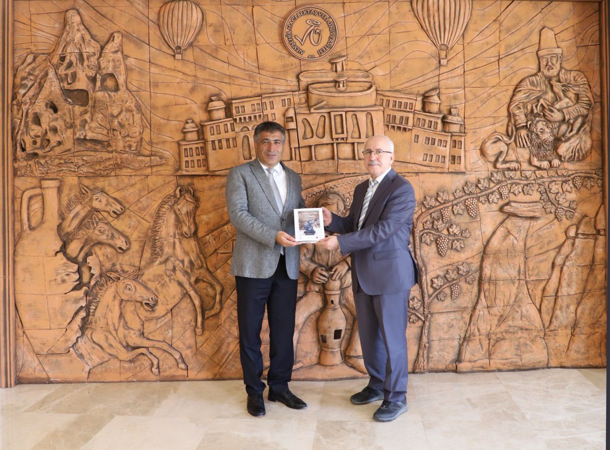 Nevşehir Hacı Bektaş Veli Üniversitesi (@nevukurumsal) on Twitter photo T.C. Cumhurbaşkanlığı Sosyal ve Gençlik Politikaları Kurulu Üyesi Dr. <a href="/myilmaz_67/">Murat Yılmaz</a>, #NEVÜ Rektörü <a href="/semihaktekin/">Semih AKTEKİN</a>’i ziyaret etti. Ziyarette, gençlik politikaları alanında yapılacak ortak çalışma ve faaliyetler görüşüldü👉 nevsehir.edu.tr/tr/50016
<a href="/myilmaz_67/">Murat Yılmaz</a> T.C. Cumhurbaşkanlığı Sosyal ve Gençlik Politikaları Kurulu Üyesi Dr. <a href="/myilmaz_67/">Murat Yılmaz</a>, #NEVÜ Rektörü <a href="/semihaktekin/">Semih AKTEKİN</a>’i ziyaret etti. Ziyarette, gençlik politikaları alanında yapılacak ortak çalışma ve faaliyetler görüşüldü👉 nevsehir.edu.tr/tr/50016
<a href="/myilmaz_67/">Murat Yılmaz</a>