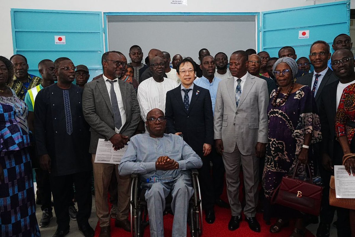 Le 4 août, s’est tenue, au Togo, la Cérémonie de remise officielle de don du «Le Projet d'Extension de la Centrale d'Achat de Produits de Prothèses de Lomé» 🦿en présence de représentant de Ministre en charge de l’action sociale et de SEM GOMAKUBO, Ambassadeur du Japon🇹🇬🤝🇯🇵#APL