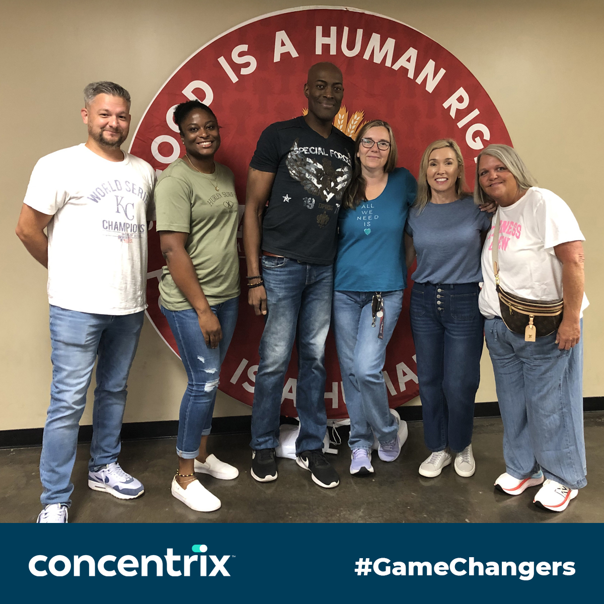 ESG VOLUNTEERS. ESG Week was a huge success! 🌍💚 Thousands of #Concentrix #GameChangers volunteered across No. America—from Cincinnati to Salt Lake to Kansas City—supporting food banks, nonprofits, &amp; more. 💪🙌 Thanks for committing to your communities &amp; making a difference!🤝